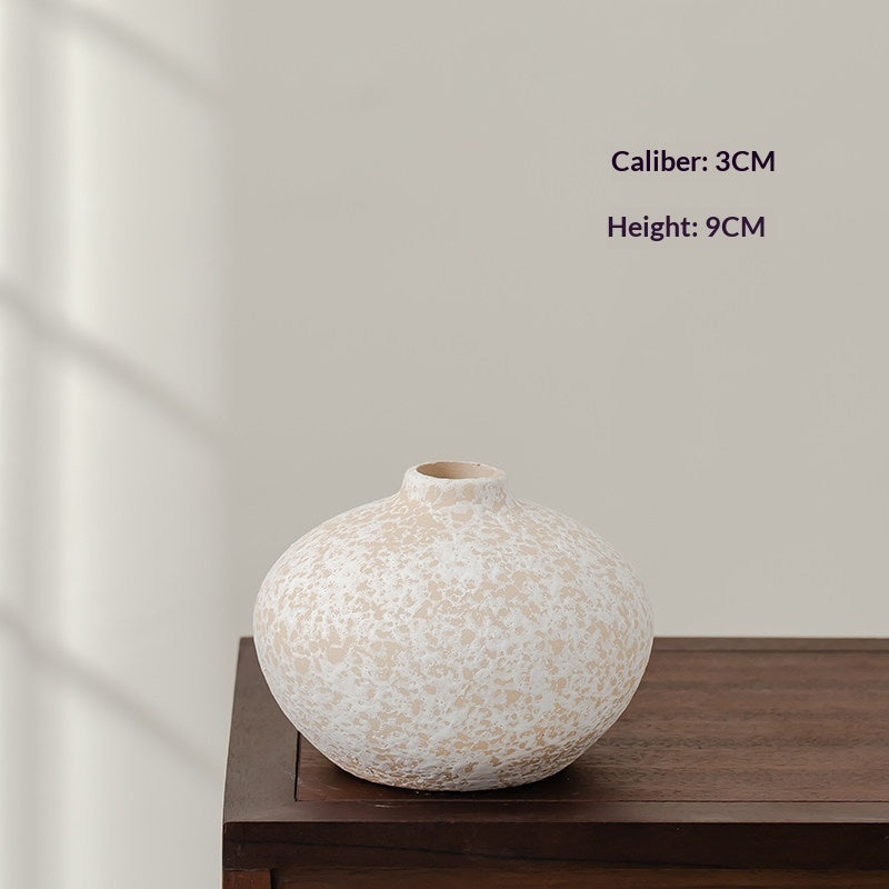 Simple Retro White Ceramic Decorative Vase